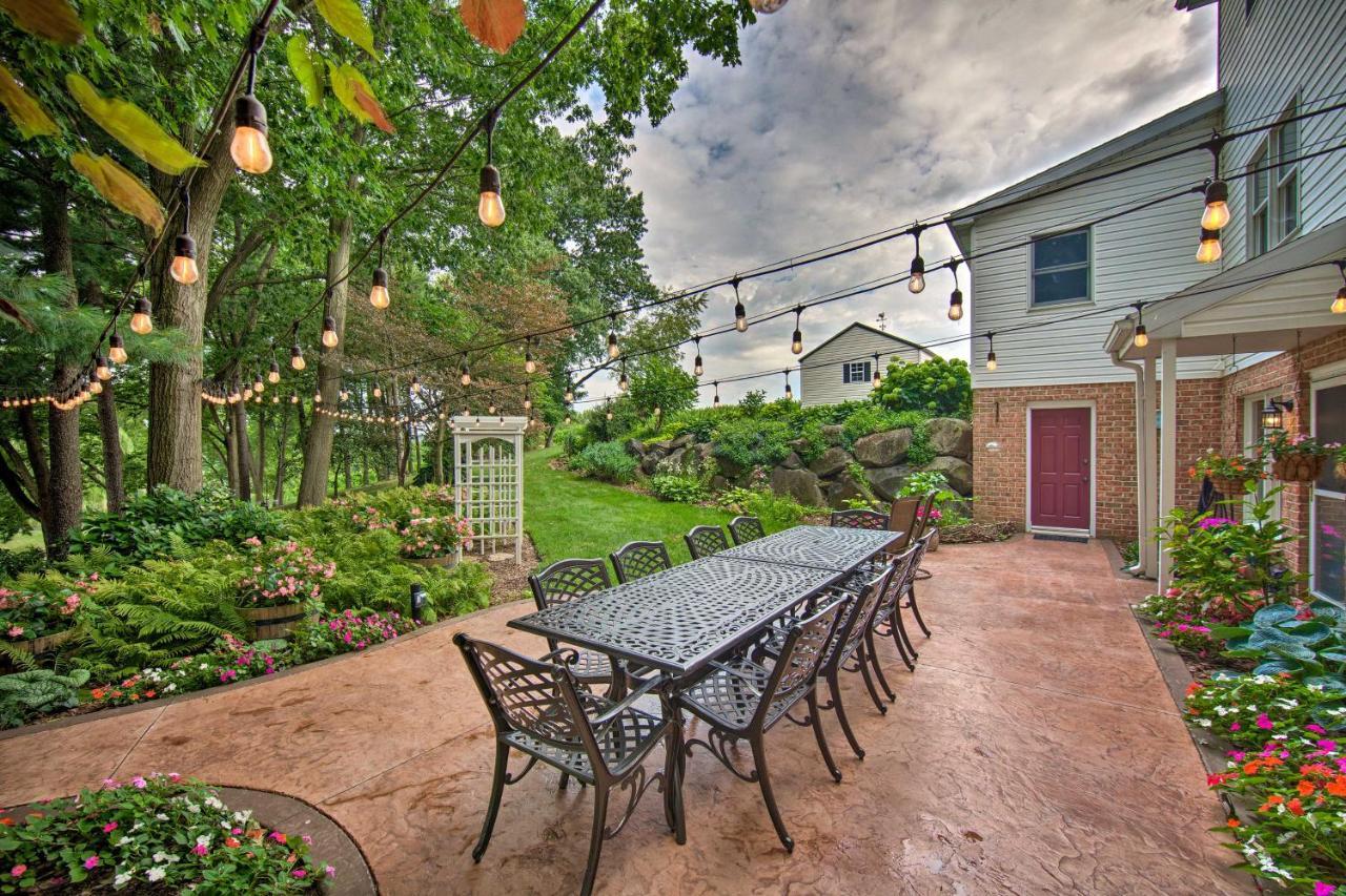 Charming Apartment With Yard And Beautiful Gardens! マンハイム エクステリア 写真