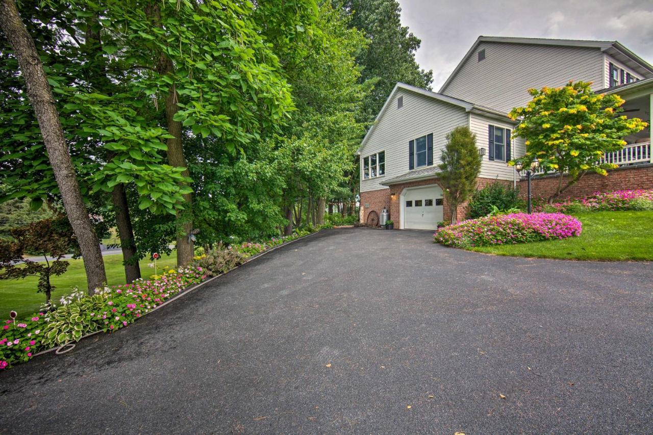 Charming Apartment With Yard And Beautiful Gardens! マンハイム エクステリア 写真