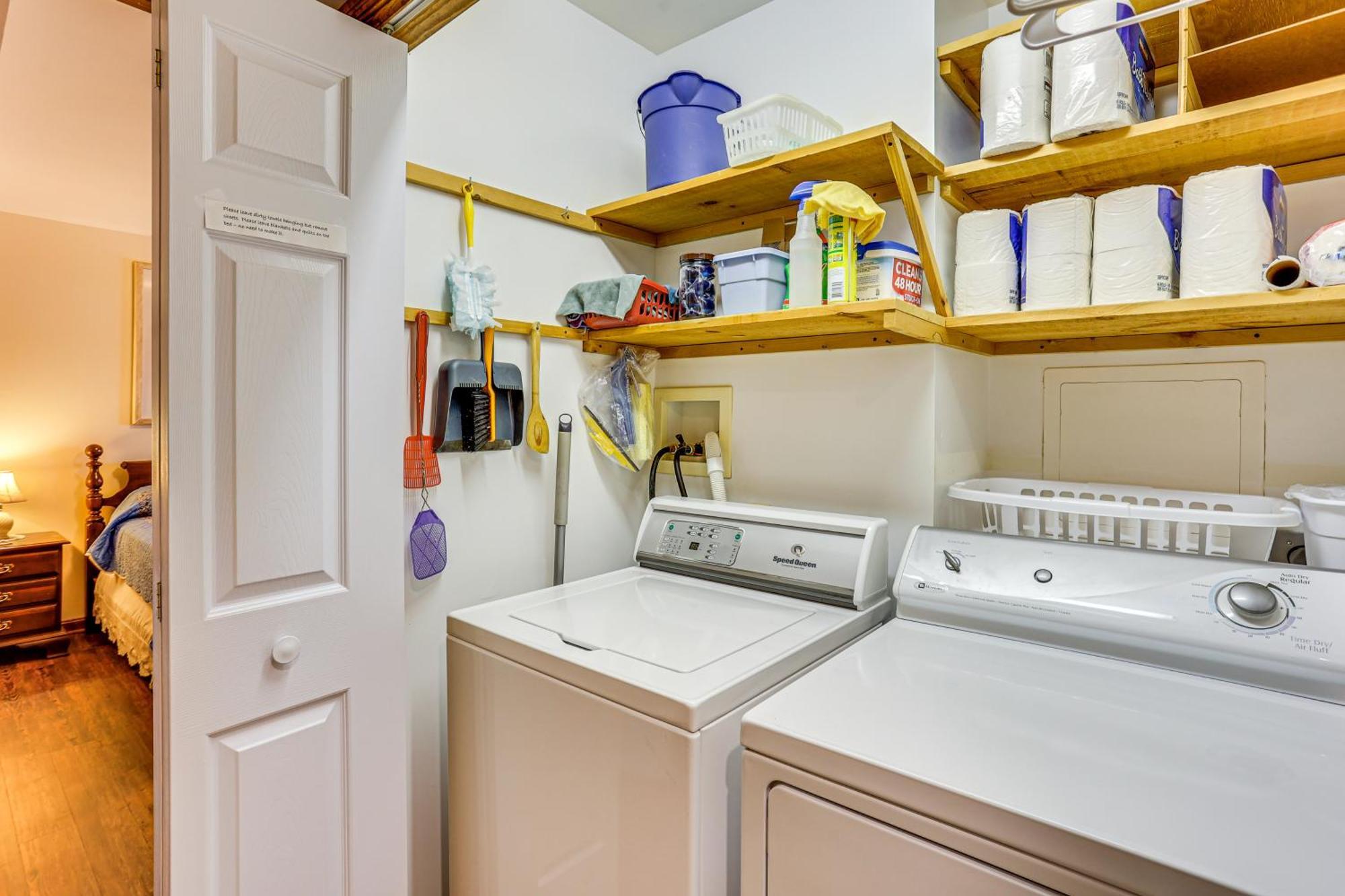 Charming Apartment With Yard And Beautiful Gardens! マンハイム エクステリア 写真